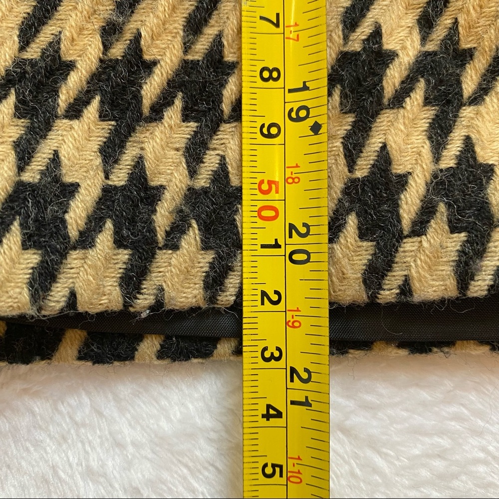 The limited Black and Tan houndstooth mini skirt size 6 - Picture 5 of 6